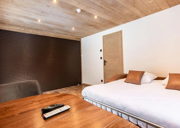 In Champagny By Slopes