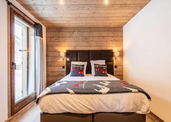 In Champagny By Slopes