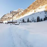 In Champagny By Slopes *