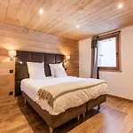 In Champagny By Slopes Chalet *