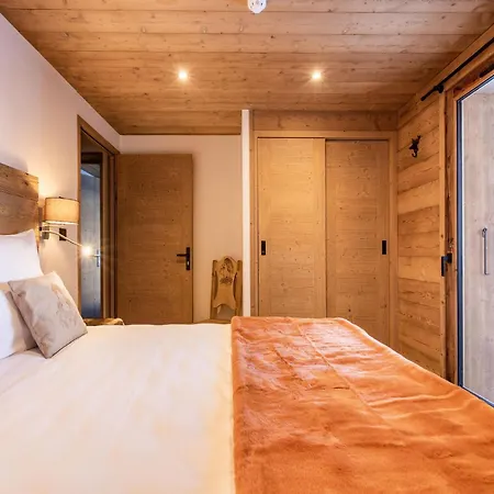 Prestigious With Pool And Sauna Chalet *