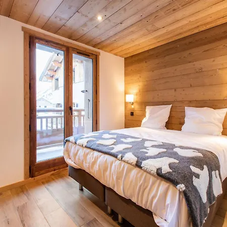 Prestigious With Pool And Sauna Chalet